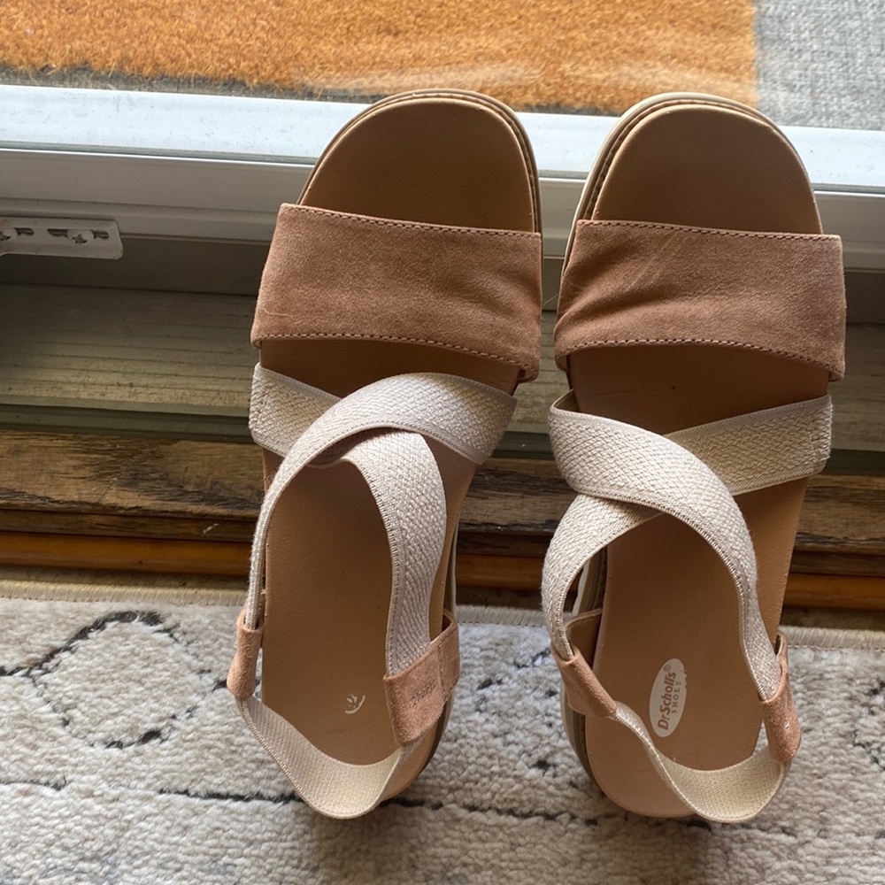 Dr. Scholls leather and suede sandle